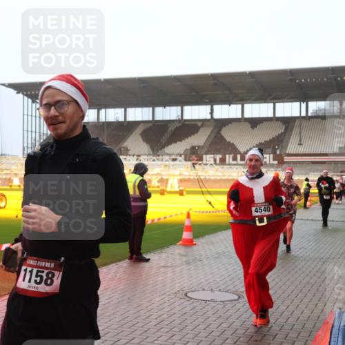07.12.2025 - St. Pauli X-Mass-Run No. 15 Luisa Fischer http://msf.ph/oto/9386021 07.12.2025 10:19:13 Ziel 15, 1158, 4540, 243, 264, 269, 721, 1034, 1607, 1671, 2049, 2152, 2631, 2925, 3455, 3520, 3608, 3724, 3862, 3975, 3976, 4330, 4331, 4436, 4437, 4438, 4473, 4475, 4498, 4521, 4522, 4524, 4540, 4547 meine-sportfotos.de