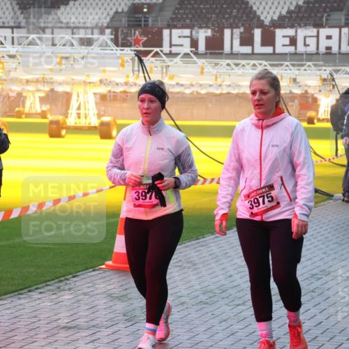 07.12.2025 - St. Pauli X-Mass-Run No. 15 Luisa Fischer http://msf.ph/oto/9386178 07.12.2025 10:19:27 Ziel 3976, 15, 3975, 4438, 4437, 243, 721, 1034, 1607, 1671, 2152, 2631, 2925, 3455, 3724, 3862, 3975, 3976, 4115, 4330, 4331, 4436, 4437, 4438, 4466, 4473, 4475, 4498, 4521, 4522, 4524, 4547 meine-sportfotos.de