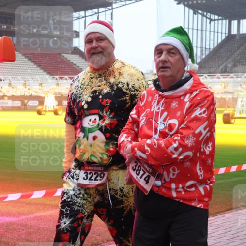 07.12.2025 - St. Pauli X-Mass-Run No. 15 Luisa Fischer http://msf.ph/oto/9386288 07.12.2025 10:19:50 Ziel 15, 3229, 5, 3874, 658, 661, 2750, 3011, 3013, 3455, 3695, 3724, 3975, 3976, 4038, 4074, 4115, 4330, 4331, 4436, 4437, 4438, 4466, 4473, 4475, 4498 meine-sportfotos.de