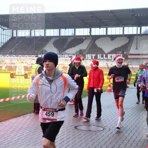 07.12.2025 - St. Pauli X-Mass-Run No. 15 Luisa Fischer http://msf.ph/oto/9386522 07.12.2025 10:20:34 Ziel 15, 459, 4071, 4042, 1553, 447, 452, 459, 461, 478, 1364, 1553, 1903, 2187, 2238, 2751, 2855, 3473, 3832, 3846, 3871, 3893, 4042, 4071, 4116, 4503, 4523 meine-sportfotos.de