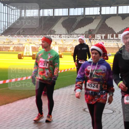07.12.2025 - St. Pauli X-Mass-Run No. 15 Luisa Fischer http://msf.ph/oto/9386578 07.12.2025 10:20:40 Ziel 452, 4521, 4074, 4524, 4503, 447, 452, 459, 461, 478, 1364, 1553, 1903, 2187, 2238, 2751, 2855, 3473, 3832, 3846, 3871, 3893, 4042, 4071, 4116, 4490, 4503, 4523 meine-sportfotos.de