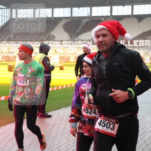 07.12.2025 - St. Pauli X-Mass-Run No. 15 Luisa Fischer http://msf.ph/oto/9386579 07.12.2025 10:20:40 Ziel 4521, 15, 4521, 15, 4524, 15, 4503, 447, 452, 459, 461, 478, 1364, 1553, 1903, 2187, 2238, 2751, 2855, 3473, 3832, 3846, 3871, 3893, 4042, 4071, 4116, 4490, 4503, 4523 meine-sportfotos.de