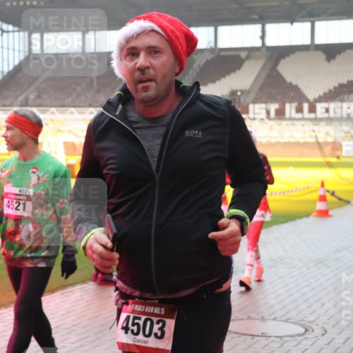07.12.2025 - St. Pauli X-Mass-Run No. 15 Luisa Fischer http://msf.ph/oto/9386581 07.12.2025 10:20:40 Ziel 452, 4521, 5, 4503, 447, 452, 459, 461, 478, 1364, 1553, 1903, 2187, 2238, 2751, 2855, 3473, 3832, 3846, 3871, 3893, 4042, 4071, 4116, 4490, 4503, 4523 meine-sportfotos.de