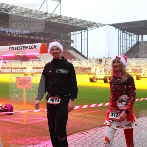 07.12.2025 - St. Pauli X-Mass-Run No. 15 Luisa Fischer http://msf.ph/oto/9386610 07.12.2025 10:20:45 Ziel 130, 4074, 5, 3724, 447, 452, 459, 461, 478, 1364, 1553, 1903, 2187, 2238, 2751, 2855, 3473, 3832, 3846, 3871, 3893, 4042, 4071, 4116, 4490, 4503, 4523 meine-sportfotos.de