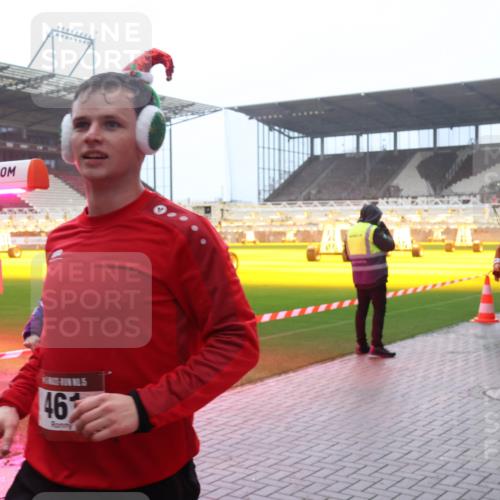 07.12.2025 - St. Pauli X-Mass-Run No. 15 Luisa Fischer http://msf.ph/oto/9386669 07.12.2025 10:20:55 Ziel 46, 3893, 3862, 392, 447, 452, 459, 461, 478, 1016, 1076, 1364, 1466, 1553, 1903, 2187, 2238, 2751, 2855, 3473, 3832, 3846, 3871, 4042, 4071, 4116, 4490, 4503, 4517, 4523 meine-sportfotos.de