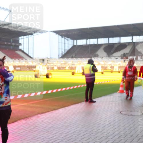 07.12.2025 - St. Pauli X-Mass-Run No. 15 Luisa Fischer http://msf.ph/oto/9386671 07.12.2025 10:20:56 Ziel 4522, 392, 447, 452, 459, 461, 478, 1016, 1076, 1364, 1466, 1553, 1903, 2187, 2238, 2751, 2855, 3473, 3832, 3846, 3871, 4042, 4071, 4116, 4490, 4503, 4517, 4523 meine-sportfotos.de