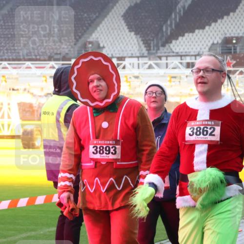 07.12.2025 - St. Pauli X-Mass-Run No. 15 Luisa Fischer http://msf.ph/oto/9386675 07.12.2025 10:20:58 Ziel 15, 3893, 15, 3862, 392, 447, 452, 459, 461, 478, 1016, 1076, 1364, 1466, 1553, 1903, 2187, 2751, 2799, 2855, 3473, 3832, 3871, 4042, 4071, 4116, 4490, 4503, 4517, 4523 meine-sportfotos.de