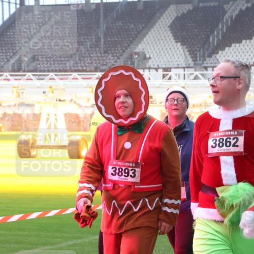 07.12.2025 - St. Pauli X-Mass-Run No. 15 Luisa Fischer http://msf.ph/oto/9386676 07.12.2025 10:20:58 Ziel 15, 3893, 15, 3862, 392, 447, 452, 459, 461, 478, 1016, 1076, 1364, 1466, 1553, 1903, 2187, 2751, 2799, 2855, 3473, 3832, 3871, 4042, 4071, 4116, 4490, 4503, 4517, 4523 meine-sportfotos.de