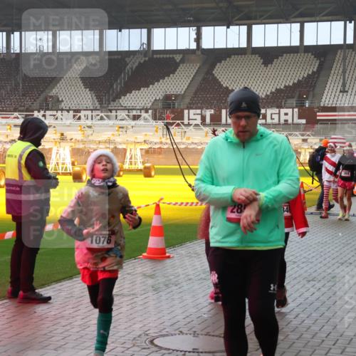 07.12.2025 - St. Pauli X-Mass-Run No. 15 Luisa Fischer http://msf.ph/oto/9386683 07.12.2025 10:21:01 Ziel 28, 1076, 346, 1364, 034, 392, 447, 452, 459, 461, 478, 1016, 1076, 1466, 1553, 2187, 2799, 2855, 3473, 3832, 4042, 4071, 4116, 4490, 4503, 4517, 4523 meine-sportfotos.de