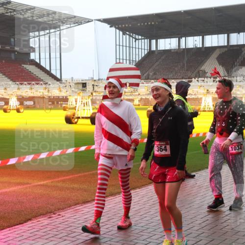 07.12.2025 - St. Pauli X-Mass-Run No. 15 Luisa Fischer http://msf.ph/oto/9386708 07.12.2025 10:21:14 Ziel 9, 15, 1364, 1034, 392, 447, 452, 461, 478, 1016, 1076, 1466, 1898, 1900, 2187, 2799, 3473, 3832, 4116, 4490, 4517, 4523 meine-sportfotos.de