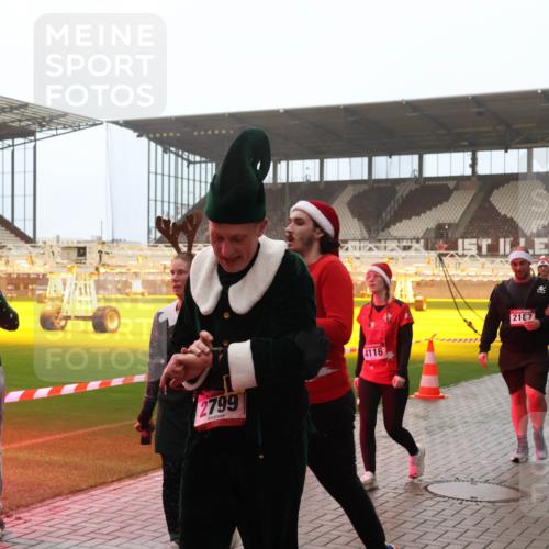 07.12.2025 - St. Pauli X-Mass-Run No. 15 Luisa Fischer http://msf.ph/oto/9386744 07.12.2025 10:21:22 Ziel 2799, 4116, 2187, 3473, 392, 461, 478, 1016, 1076, 1386, 1407, 1466, 1898, 1900, 2187, 2565, 2799, 3984, 4338, 4490, 4517 meine-sportfotos.de