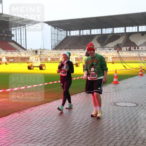 07.12.2025 - St. Pauli X-Mass-Run No. 15 Luisa Fischer http://msf.ph/oto/9386799 07.12.2025 10:21:32 Ziel 1466, 3984, 1407, 149, 392, 1016, 1076, 1326, 1386, 1407, 1466, 1898, 1900, 2173, 2565, 2799, 3062, 3384, 3540, 3541, 3848, 3849, 3984, 4117, 4338, 4517 meine-sportfotos.de