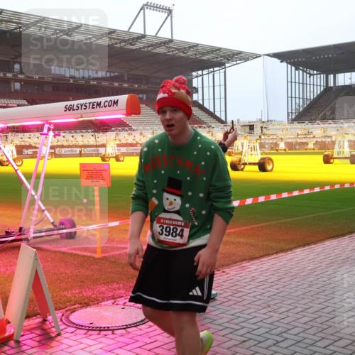 07.12.2025 - St. Pauli X-Mass-Run No. 15 Luisa Fischer http://msf.ph/oto/9386855 07.12.2025 10:21:35 Ziel 370, 15, 3984, 149, 270, 392, 1326, 1386, 1407, 1898, 1900, 2173, 2565, 2799, 3062, 3091, 3384, 3540, 3541, 3848, 3849, 3984, 3988, 4117, 4338, 4517 meine-sportfotos.de
