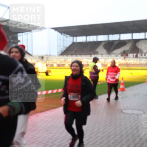 07.12.2025 - St. Pauli X-Mass-Run No. 15 Luisa Fischer http://msf.ph/oto/9386914 07.12.2025 10:21:40 Ziel 407, 1600, 149, 270, 1326, 1386, 1407, 1898, 1900, 2173, 2565, 2799, 2927, 2997, 3062, 3091, 3384, 3540, 3541, 3848, 3849, 3984, 3988, 4117, 4169, 4170, 4338 meine-sportfotos.de