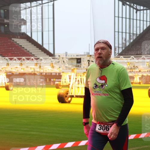 07.12.2025 - St. Pauli X-Mass-Run No. 15 Luisa Fischer http://msf.ph/oto/9387168 07.12.2025 10:22:07 Ziel 15, 306, 149, 270, 1326, 1488, 2173, 2927, 2944, 2945, 2997, 3062, 3091, 3384, 3540, 3541, 3848, 3849, 3988, 4117, 4158, 4169, 4170, 4321, 4322, 4323, 4415 meine-sportfotos.de