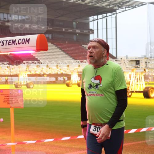 07.12.2025 - St. Pauli X-Mass-Run No. 15 Luisa Fischer http://msf.ph/oto/9387172 07.12.2025 10:22:08 Ziel 91, 30, 149, 270, 1326, 1488, 2173, 2927, 2944, 2945, 2997, 3062, 3091, 3384, 3540, 3541, 3848, 3849, 3988, 4117, 4158, 4169, 4170, 4321, 4322, 4323, 4415 meine-sportfotos.de