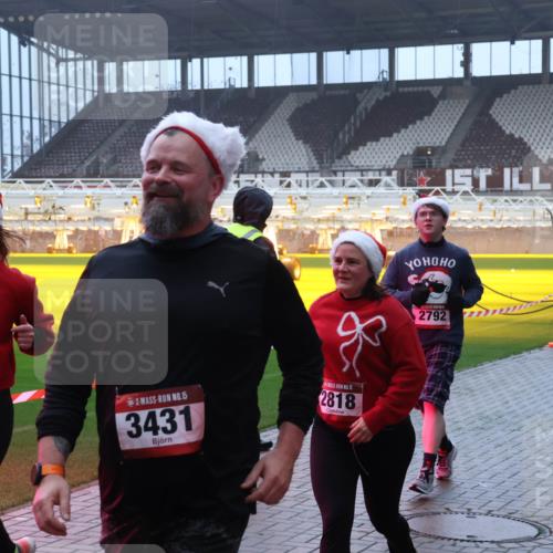 07.12.2025 - St. Pauli X-Mass-Run No. 15 Luisa Fischer http://msf.ph/oto/9387360 07.12.2025 10:22:38 Ziel 15, 2817, 15, 3431, 15, 2818, 2792, 1371, 1488, 1636, 2184, 2817, 2818, 2819, 2944, 2945, 3431, 3736, 3999, 4000, 4321, 4322, 4323, 4415, 4771, 4774, 4781 meine-sportfotos.de