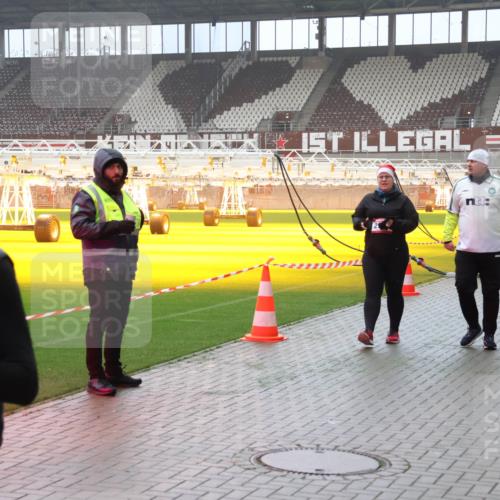 07.12.2025 - St. Pauli X-Mass-Run No. 15 Luisa Fischer http://msf.ph/oto/9387431 07.12.2025 10:22:47 Ziel 1781, 2184, 4774, 715, 739, 1371, 1488, 1636, 2184, 2817, 2818, 2819, 2945, 3431, 3736, 3999, 4000, 4321, 4322, 4323, 4415, 4771, 4774, 4781 meine-sportfotos.de