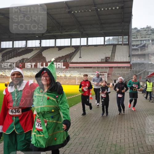 07.12.2025 - St. Pauli X-Mass-Run No. 15 Fabian Wolf http://msf.ph/oto/9389943 07.12.2025 10:22:46 Ziel 715, 739, 794, 1636, 3780, 4287, 4407, 4411, 4419, 4509, 4539 meine-sportfotos.de
