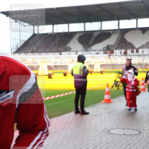 07.12.2025 - St. Pauli X-Mass-Run No. 15 Luisa Fischer http://msf.ph/oto/9390699 07.12.2025 10:57:48 Ziel 130, 251, 280, 324, 566, 763, 773, 994, 1097, 1099, 1203, 1213, 1387, 2290, 2296, 2297, 2298, 2665, 3064, 3067, 3275, 4799 meine-sportfotos.de