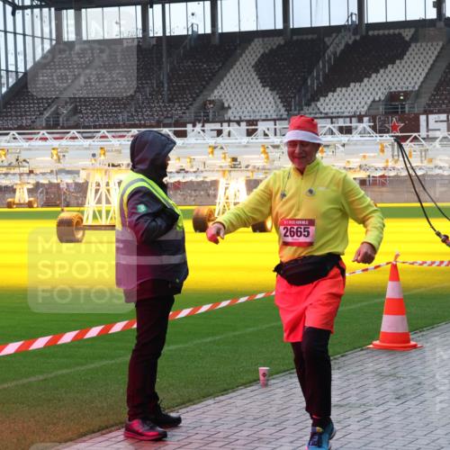 07.12.2025 - St. Pauli X-Mass-Run No. 15 Luisa Fischer http://msf.ph/oto/9390718 07.12.2025 10:57:59 Ziel 15, 2665, 130, 170, 251, 280, 324, 773, 994, 1097, 1099, 1213, 1387, 1390, 2290, 2296, 2297, 2298, 2665, 3064, 3067 meine-sportfotos.de