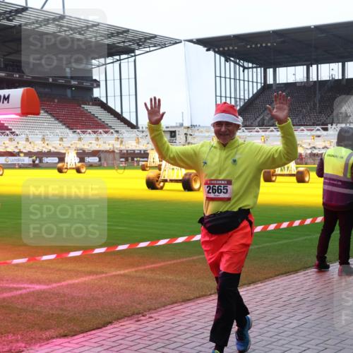 07.12.2025 - St. Pauli X-Mass-Run No. 15 Luisa Fischer http://msf.ph/oto/9390723 07.12.2025 10:58:00 Ziel 15, 2665, 130, 170, 251, 280, 324, 773, 994, 1097, 1099, 1213, 1387, 1390, 2290, 2296, 2297, 2298, 2665, 3064, 3067 meine-sportfotos.de