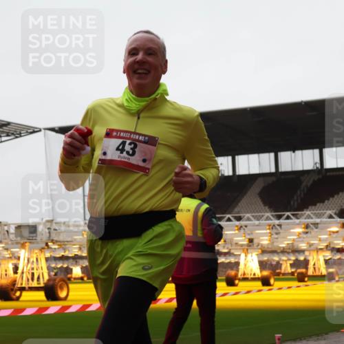 07.12.2025 - St. Pauli X-Mass-Run No. 15 Luisa Fischer http://msf.ph/oto/9390766 07.12.2025 10:58:40 Ziel 43, 43, 75, 170, 234, 761, 1390, 1690 meine-sportfotos.de