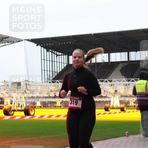 07.12.2025 - St. Pauli X-Mass-Run No. 15 Luisa Fischer http://msf.ph/oto/9390780 07.12.2025 10:59:15 Ziel 15, 319, 7, 582, 606, 907, 941, 1160, 1174, 1451, 1453, 1456, 1458, 1459, 1476, 1508, 2130, 2131, 2503 meine-sportfotos.de