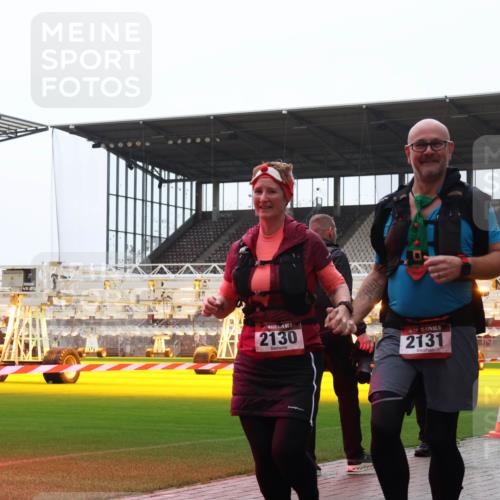 07.12.2025 - St. Pauli X-Mass-Run No. 15 Luisa Fischer http://msf.ph/oto/9390784 07.12.2025 10:59:24 Ziel 5, 2130, 35, 15, 2131, 7, 242, 582, 606, 907, 941, 1160, 1174, 1451, 1453, 1456, 1458, 1459, 1476, 1508, 2130, 2131, 2503, 2772 meine-sportfotos.de