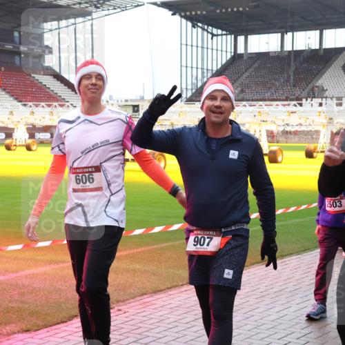 07.12.2025 - St. Pauli X-Mass-Run No. 15 Luisa Fischer http://msf.ph/oto/9390800 07.12.2025 10:59:48 Ziel 15, 606, 15, 907, 2503, 15, 1476, 242, 301, 306, 420, 582, 1451, 1456, 1508, 1826, 2503, 2719, 2720, 2721, 2727, 2772, 4128 meine-sportfotos.de
