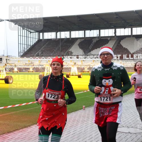 07.12.2025 - St. Pauli X-Mass-Run No. 15 Luisa Fischer http://msf.ph/oto/9390882 07.12.2025 11:00:59 Ziel 15, 1723, 15, 1721, 10, 433, 3952, 225, 135, 225, 410, 433, 435, 439, 440, 492, 529, 611, 985, 988, 1660, 1702, 1721, 3349, 3353, 3586, 3952, 4478, 4793 meine-sportfotos.de