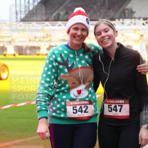 07.12.2025 - St. Pauli X-Mass-Run No. 15 Luisa Fischer http://msf.ph/oto/9391029 07.12.2025 11:03:24 Ziel 15, 542, 15, 547, 20, 25, 61, 151, 160, 502, 574, 599, 602, 612, 746, 747, 748, 749, 751, 853, 875, 880, 953, 997, 1063, 1102, 1139, 1199, 1385, 1644, 1668, 1670, 4809 meine-sportfotos.de