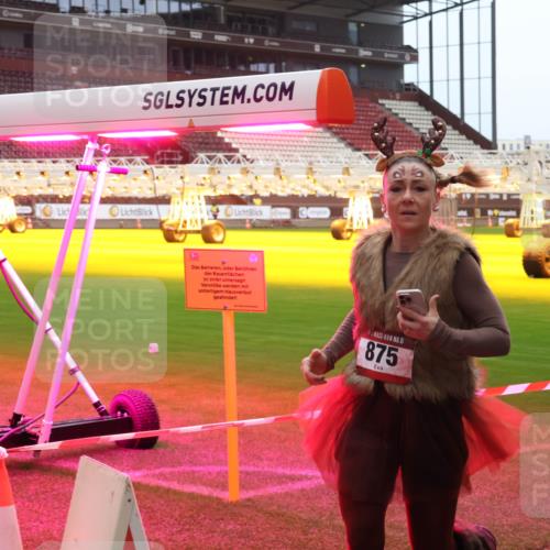 07.12.2025 - St. Pauli X-Mass-Run No. 15 Luisa Fischer http://msf.ph/oto/9391064 07.12.2025 11:03:41 Ziel 0, 15, 875, 61, 64, 102, 109, 151, 160, 186, 502, 574, 599, 602, 612, 748, 853, 875, 880, 953, 997, 1102, 1139, 1199, 1385, 1644, 1668, 1670, 1850, 4809 meine-sportfotos.de