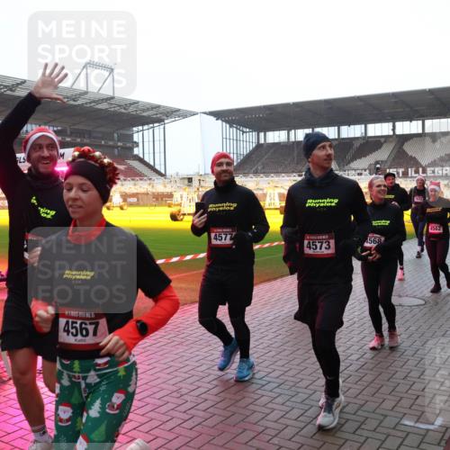 07.12.2025 - St. Pauli X-Mass-Run No. 15 Luisa Fischer http://msf.ph/oto/9391214 07.12.2025 11:05:20 Ziel 0, 4567, 4577, 4568, 4573, 1643, 4562, 33, 117, 128, 200, 201, 361, 395, 889, 1152, 1212, 1411, 1630, 1643, 2791, 2919, 3719, 4561, 4562, 4563, 4565, 4566, 4567, 4568, 4569, 4570, 4571, 4572, 4573, 4575, 4576, 4577, 4578 meine-sportfotos.de