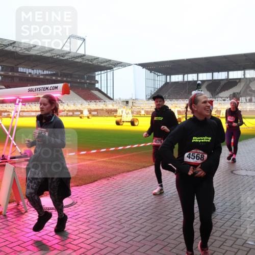 07.12.2025 - St. Pauli X-Mass-Run No. 15 Luisa Fischer http://msf.ph/oto/9391221 07.12.2025 11:05:22 Ziel 4575, 0, 4568, 1643, 33, 117, 128, 200, 201, 361, 395, 889, 1152, 1212, 1411, 1492, 1630, 1643, 2791, 2919, 3719, 4561, 4562, 4563, 4565, 4566, 4567, 4568, 4569, 4570, 4571, 4572, 4573, 4575, 4576, 4577, 4578 meine-sportfotos.de