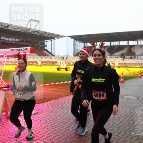 07.12.2025 - St. Pauli X-Mass-Run No. 15 Luisa Fischer http://msf.ph/oto/9391241 07.12.2025 11:05:33 Ziel 117, 457, 15, 4569, 33, 117, 128, 200, 201, 434, 889, 1152, 1212, 1311, 1411, 1492, 1600, 1630, 2791, 2919, 3719, 4561, 4562, 4563, 4565, 4566, 4567, 4568, 4569, 4570, 4571, 4572, 4573, 4575, 4576, 4577, 4578 meine-sportfotos.de