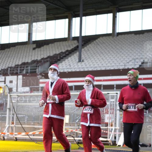 07.12.2025 - St. Pauli X-Mass-Run No. 15 Patografie http://msf.ph/oto/9391246 07.12.2025 10:29:35 Ziel 450, 458, 1039, 1198, 1201, 1204, 1209, 1373, 1669, 2001, 2878, 3080, 3468, 3469, 3494, 3497, 3516, 3517, 4007, 4009, 4126, 4264, 4266, 4293, 4296, 4440, 4472, 4476, 4531, 4695 meine-sportfotos.de