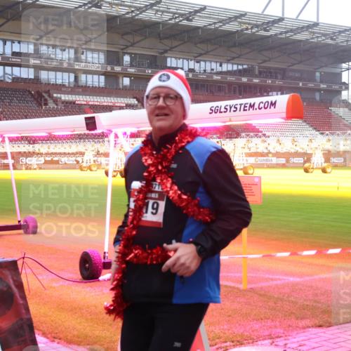 07.12.2025 - St. Pauli X-Mass-Run No. 15 Luisa Fischer http://msf.ph/oto/9391270 07.12.2025 11:05:50 Ziel 19, 791, 117, 128, 199, 200, 201, 434, 831, 889, 1046, 1049, 1152, 1311, 1492, 1600, 1630, 1840, 1841, 2006, 2884 meine-sportfotos.de