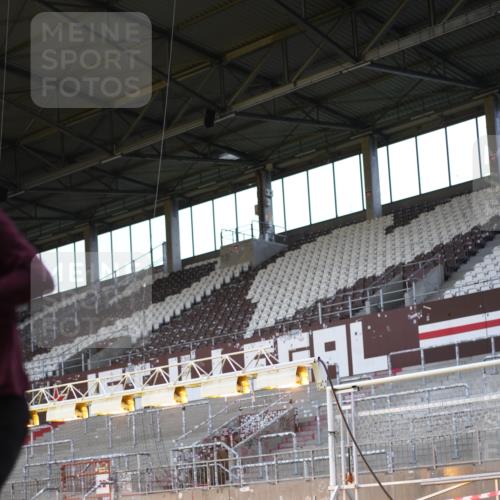 07.12.2025 - St. Pauli X-Mass-Run No. 15 Patografie http://msf.ph/oto/9391300 07.12.2025 10:30:20 Ziel 1696, 2910 meine-sportfotos.de