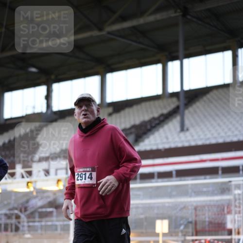 07.12.2025 - St. Pauli X-Mass-Run No. 15 Patografie http://msf.ph/oto/9391329 07.12.2025 10:31:08 Ziel 1015, 1075, 1545, 2073, 2172, 2914, 3889 meine-sportfotos.de