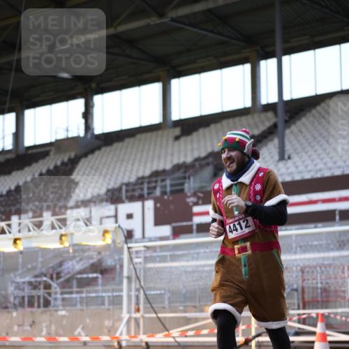 07.12.2025 - St. Pauli X-Mass-Run No. 15 Patografie http://msf.ph/oto/9391340 07.12.2025 10:31:21 Ziel 343, 1545, 2073, 2171, 2172, 2540, 2541, 2914, 3889, 4412 meine-sportfotos.de