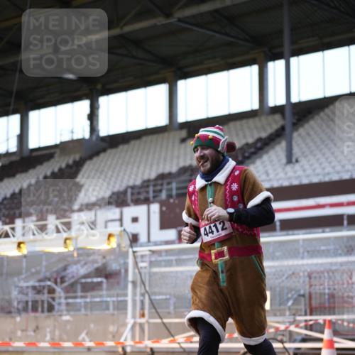 07.12.2025 - St. Pauli X-Mass-Run No. 15 Patografie http://msf.ph/oto/9391341 07.12.2025 10:31:21 Ziel 343, 1545, 2073, 2171, 2172, 2540, 2541, 2914, 3889, 4412 meine-sportfotos.de