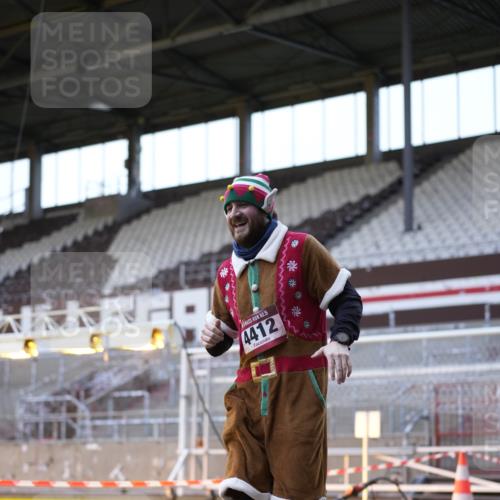 07.12.2025 - St. Pauli X-Mass-Run No. 15 Patografie http://msf.ph/oto/9391342 07.12.2025 10:31:21 Ziel 343, 1545, 2073, 2171, 2172, 2540, 2541, 2914, 3889, 4412 meine-sportfotos.de
