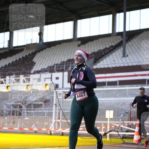 07.12.2025 - St. Pauli X-Mass-Run No. 15 Patografie http://msf.ph/oto/9391362 07.12.2025 10:31:43 Ziel 1818, 2352, 2418, 3716, 3806, 3808, 3895, 3896, 3897, 3969, 4467, 4484, 4495, 4504, 4518, 4519, 4520 meine-sportfotos.de