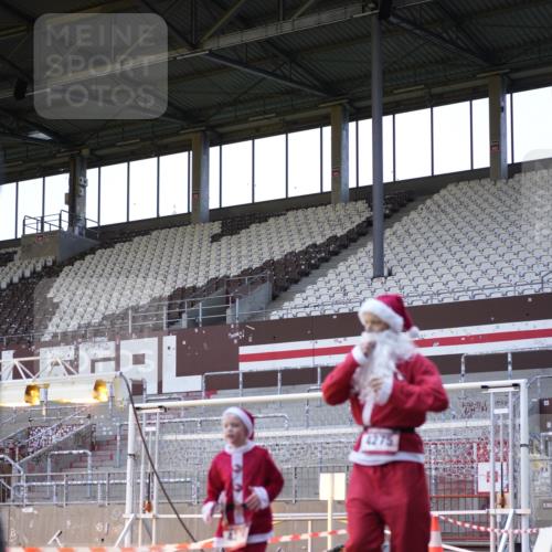 07.12.2025 - St. Pauli X-Mass-Run No. 15 Patografie http://msf.ph/oto/9391384 07.12.2025 10:32:03 Ziel 750, 752, 1942, 2342, 2343, 2345, 3267, 3716, 4039, 4274, 4275 meine-sportfotos.de
