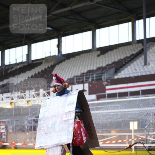 07.12.2025 - St. Pauli X-Mass-Run No. 15 Patografie http://msf.ph/oto/9391395 07.12.2025 10:32:22 Ziel 456, 651, 1942, 1944, 4039 meine-sportfotos.de