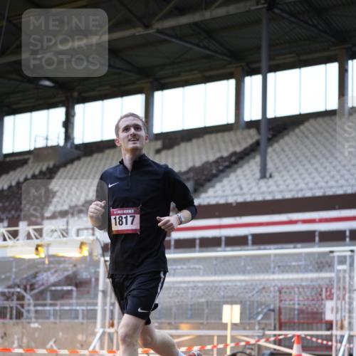 07.12.2025 - St. Pauli X-Mass-Run No. 15 Patografie http://msf.ph/oto/9391401 07.12.2025 10:32:37 Ziel 456, 4758 meine-sportfotos.de