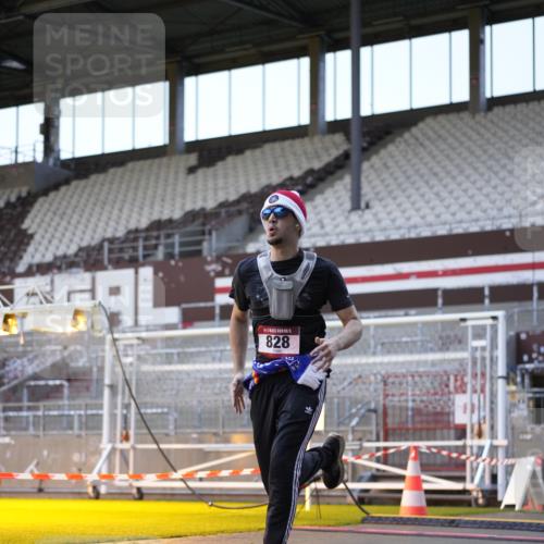 07.12.2025 - St. Pauli X-Mass-Run No. 15 Patografie http://msf.ph/oto/9391421 07.12.2025 10:33:24 Ziel 498, 828, 1329, 2054, 2065, 3791 meine-sportfotos.de