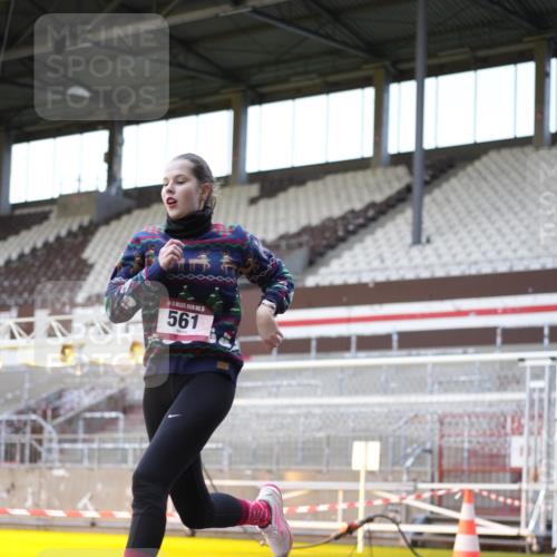 07.12.2025 - St. Pauli X-Mass-Run No. 15 Patografie http://msf.ph/oto/9391454 07.12.2025 10:34:56 Ziel 493, 561, 4276, 4277, 4310, 4443 meine-sportfotos.de