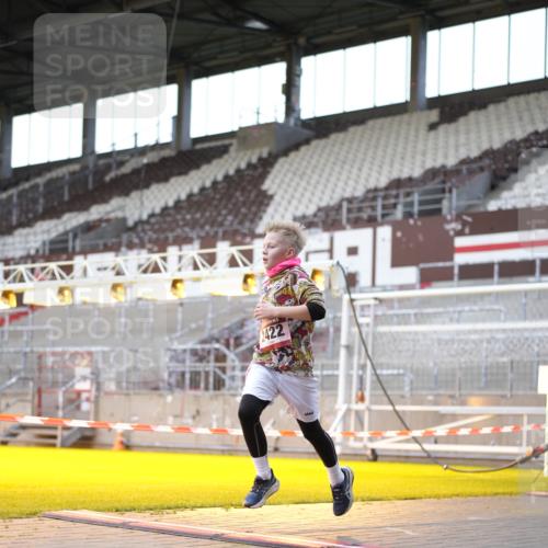 07.12.2025 - St. Pauli X-Mass-Run No. 15 Patografie http://msf.ph/oto/9391457 07.12.2025 10:35:04 Ziel 561, 2353, 2422, 2857, 2863, 4147, 4149, 4443, 4772, 4776, 4778, 4779 meine-sportfotos.de